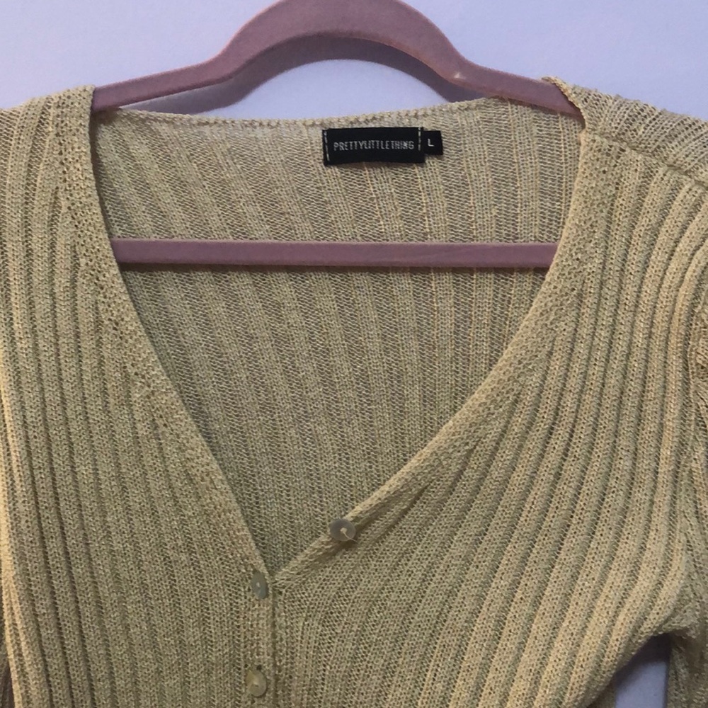 Cropped long sleeve pretty little thing